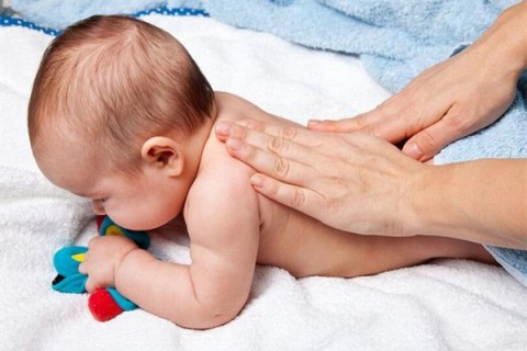 男性精子浓度低于多少不育风险增高？